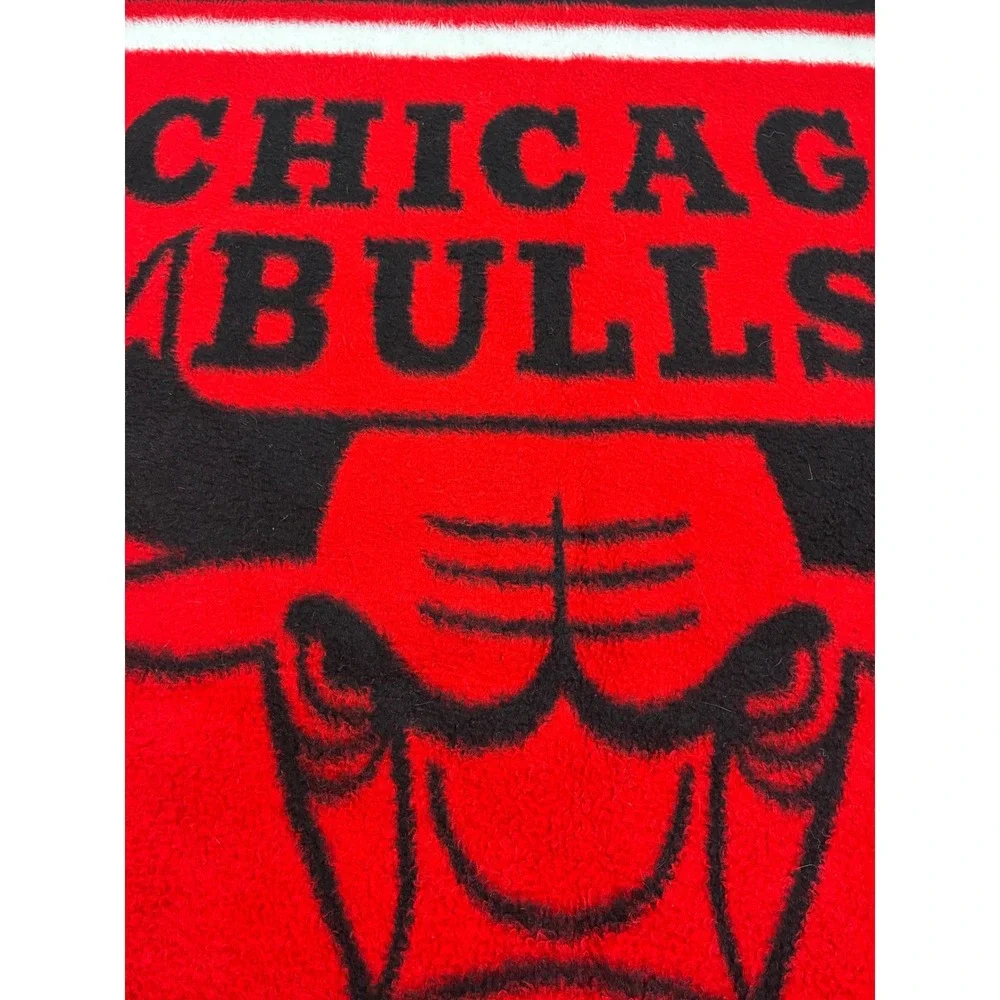 Chicago Bulls NBA Fleece‎ Throw Blanket Red Black Benny The Bull Logo Reversible
